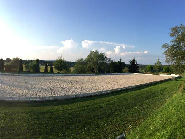 Dressurplatz auf der Reitsportanlage Obereichet